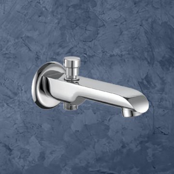 Bath Spout With Tipton